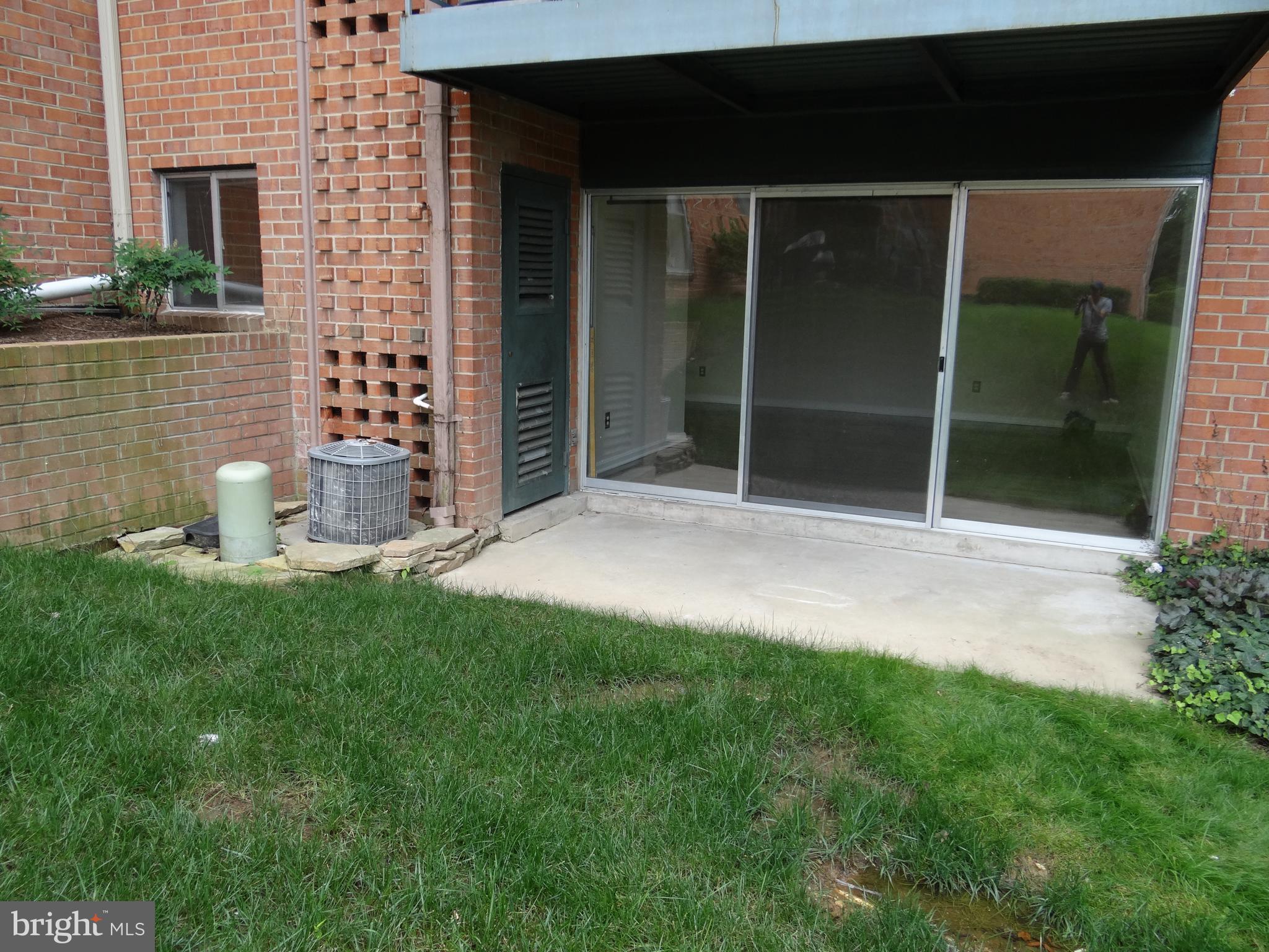 WESTBRIAR - Residential Lease