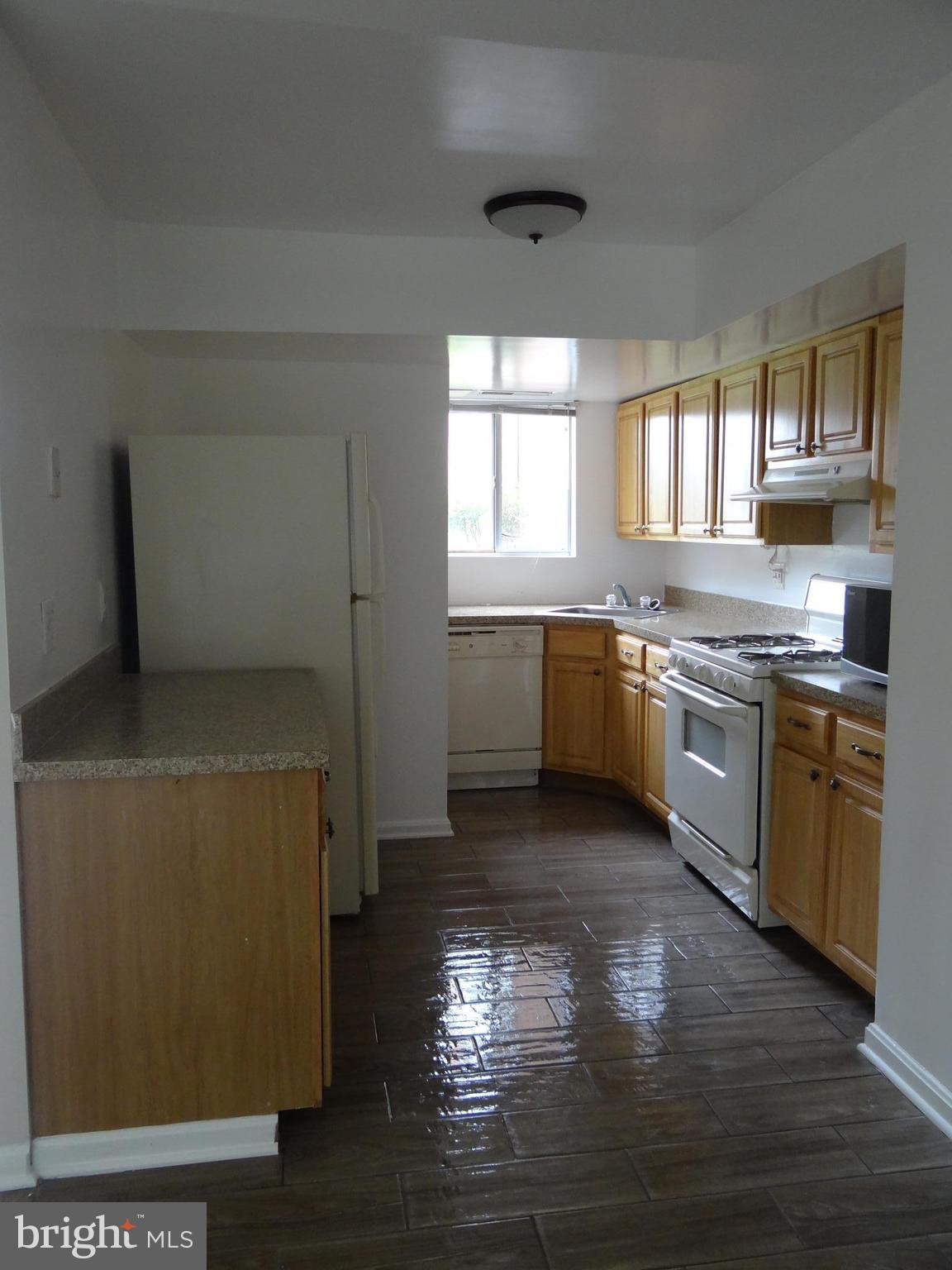 WESTBRIAR - Residential Lease