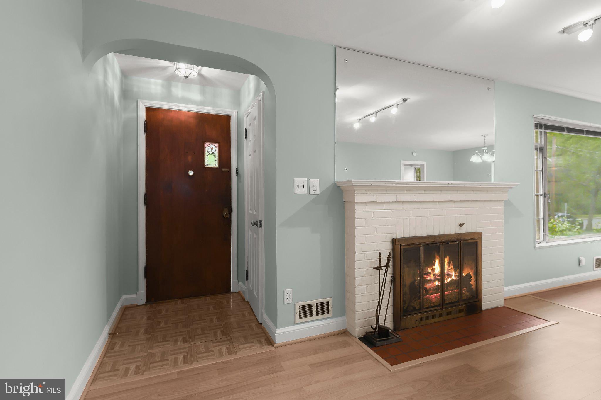 6603 WELLS PARKWAY