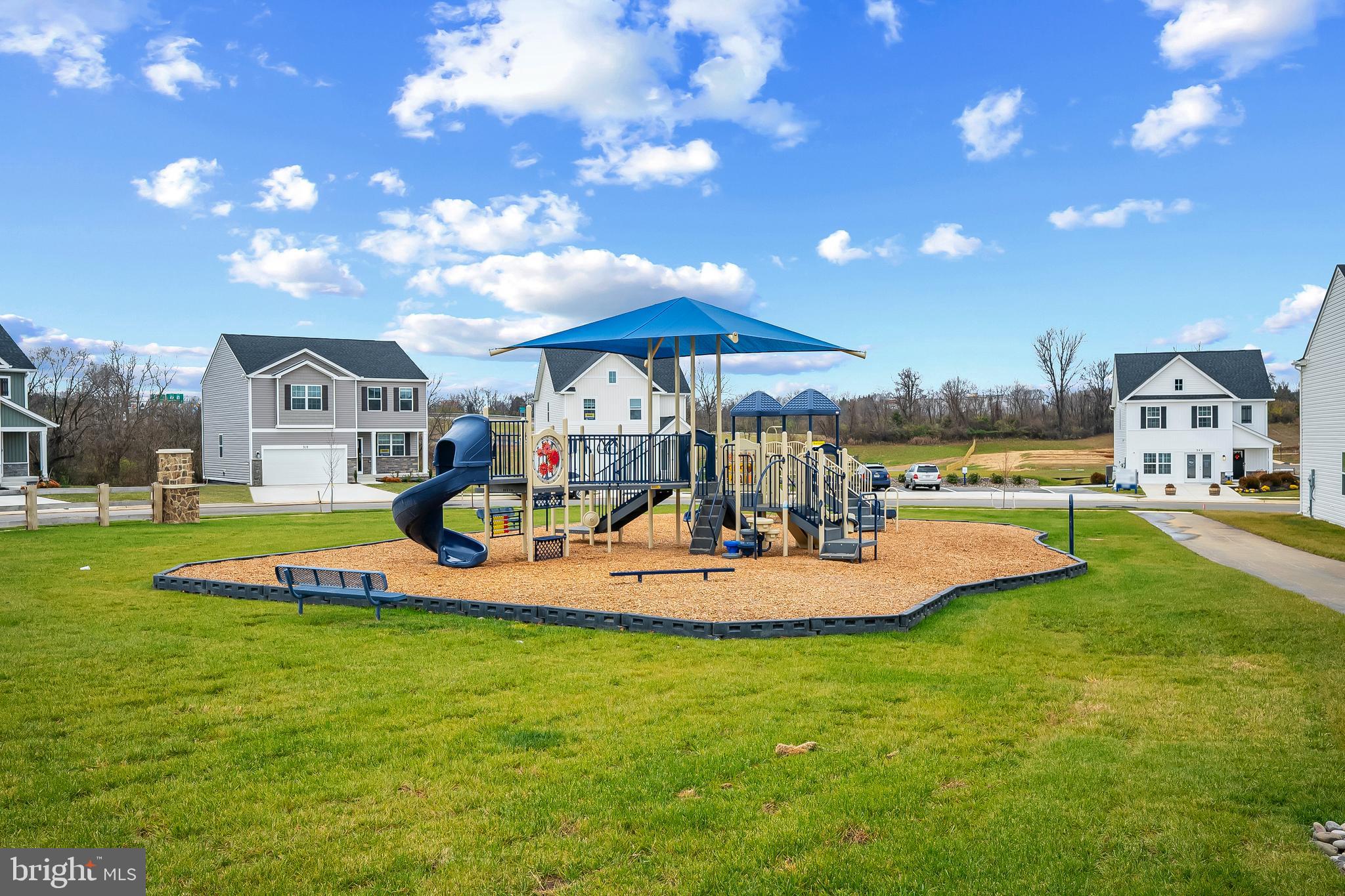 RIVERPOINTE - Residential