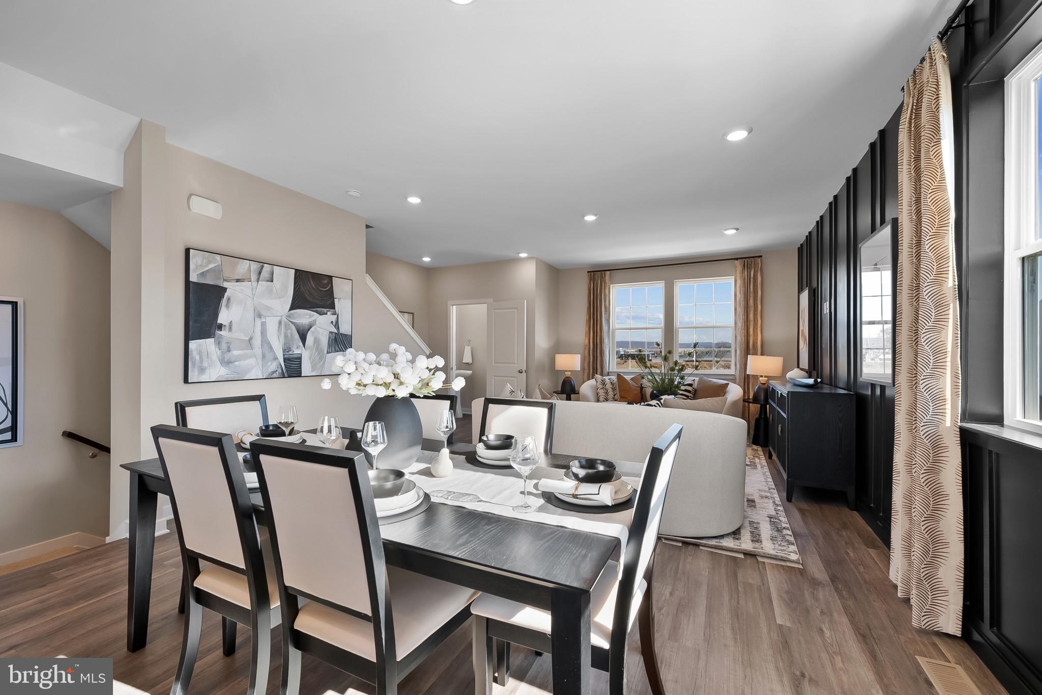 RIVERPOINTE - Residential