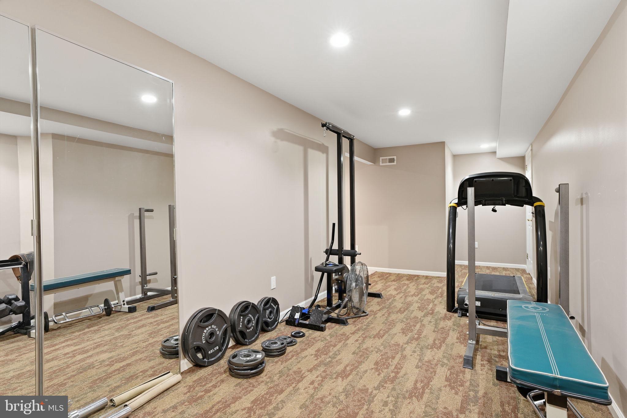 HEATONS MILL - Residential