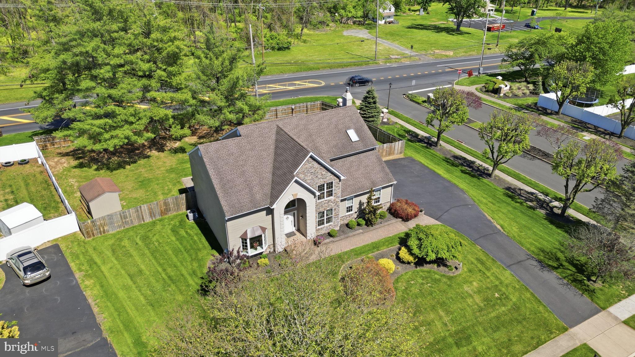 HEATONS MILL - Residential