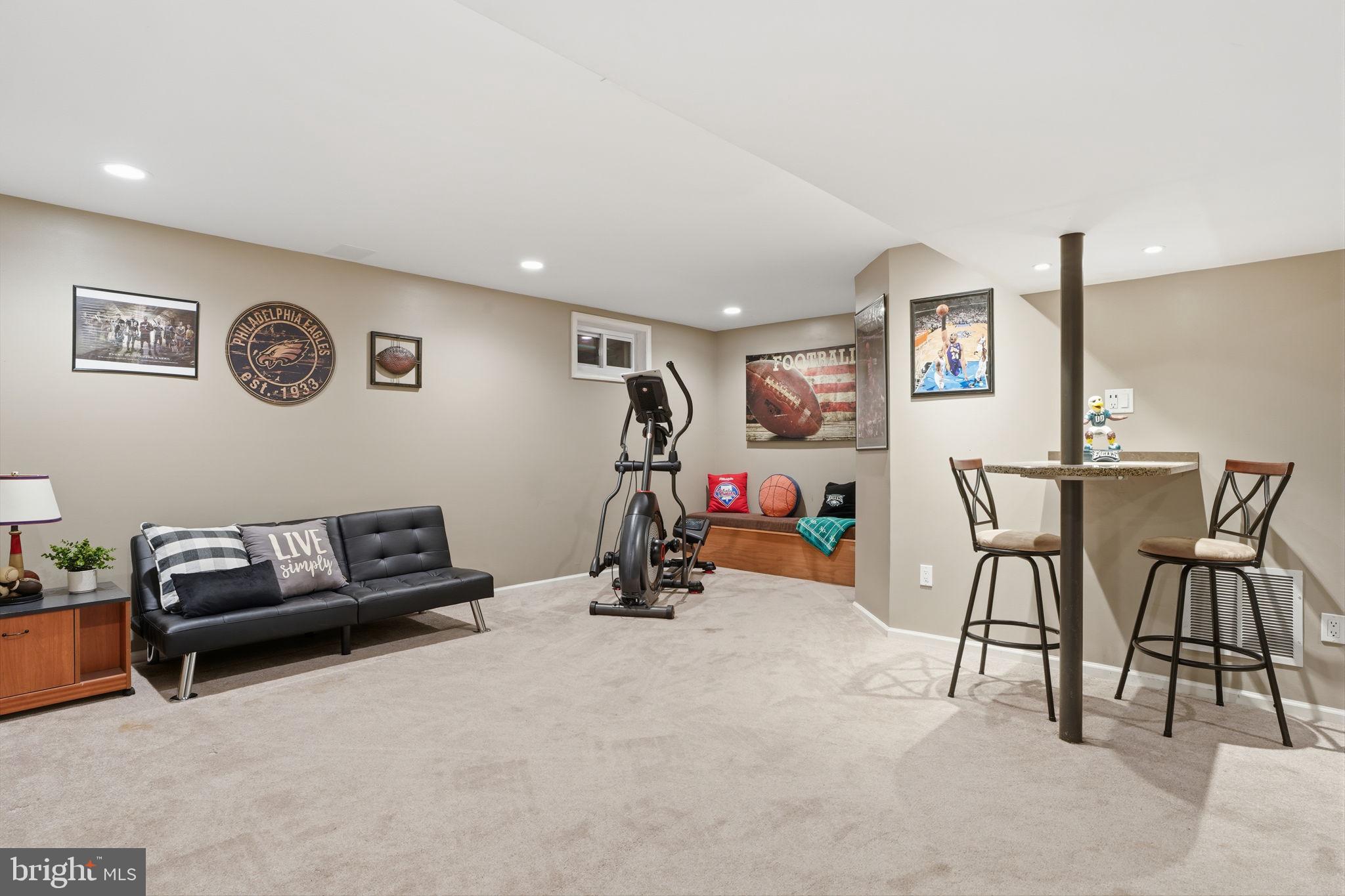 HEATONS MILL - Residential