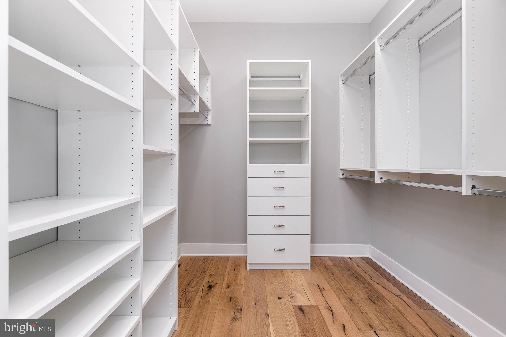 WITNEY RIDGE - Residential