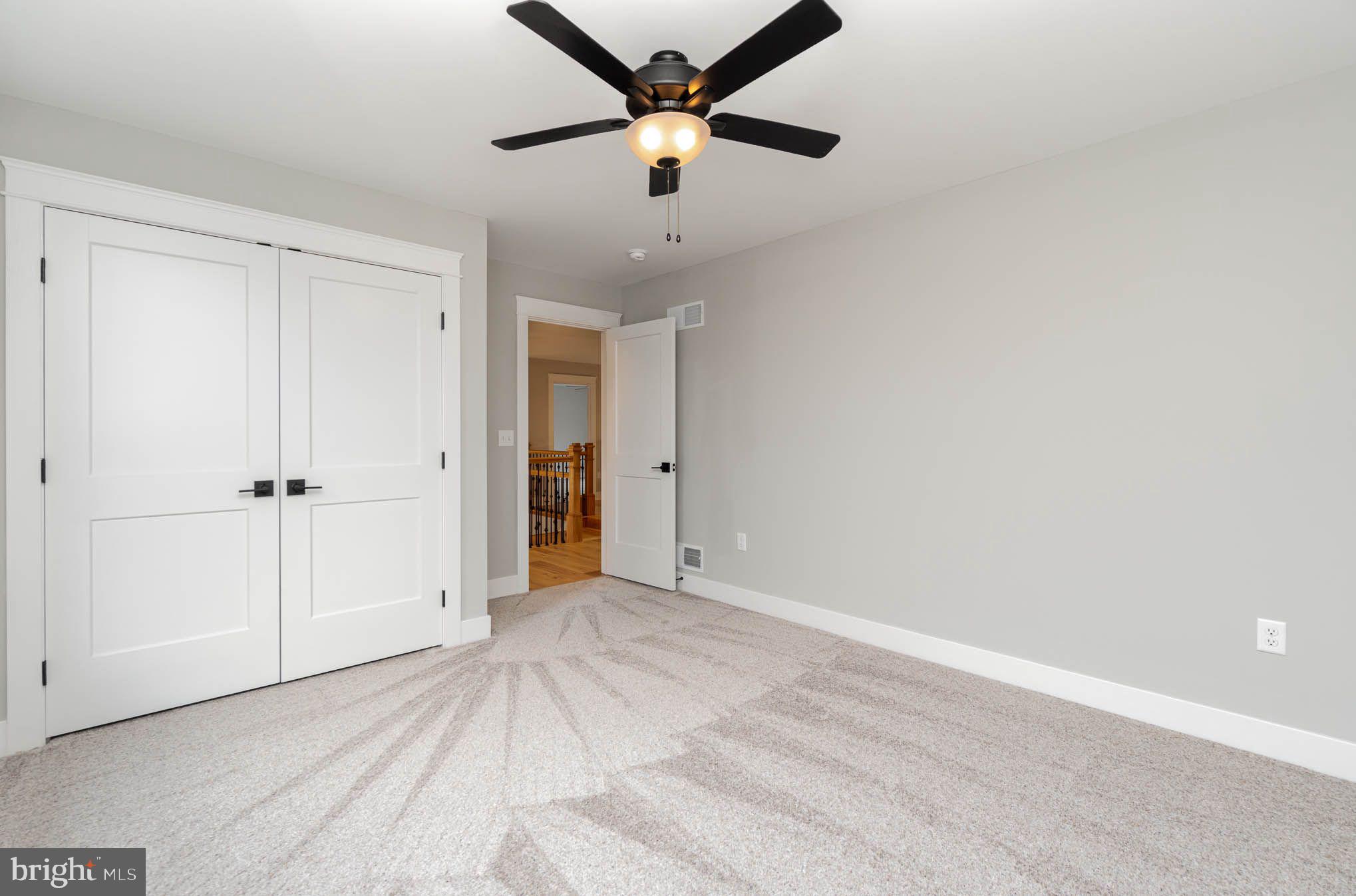 WITNEY RIDGE - Residential