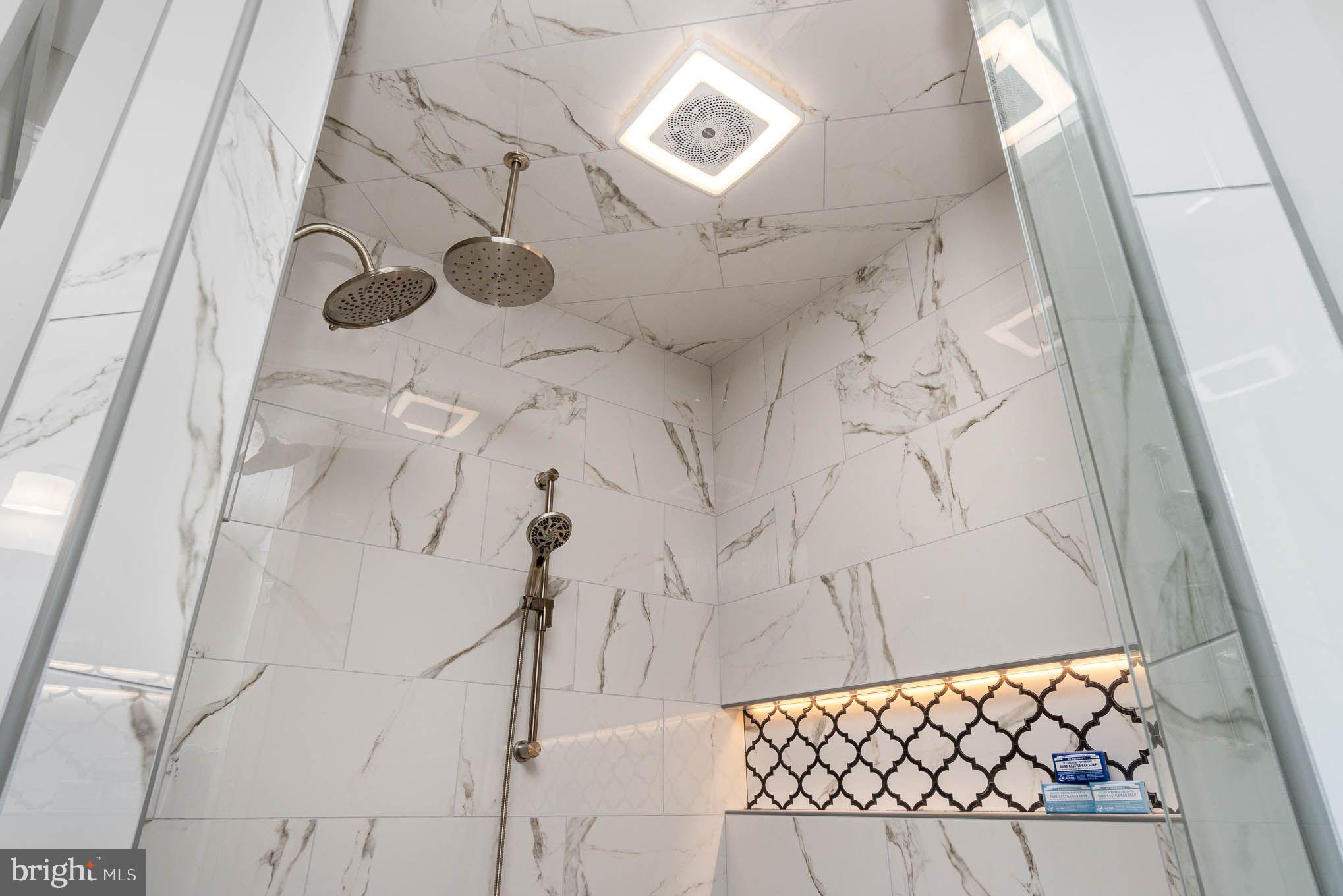 WITNEY RIDGE - Residential