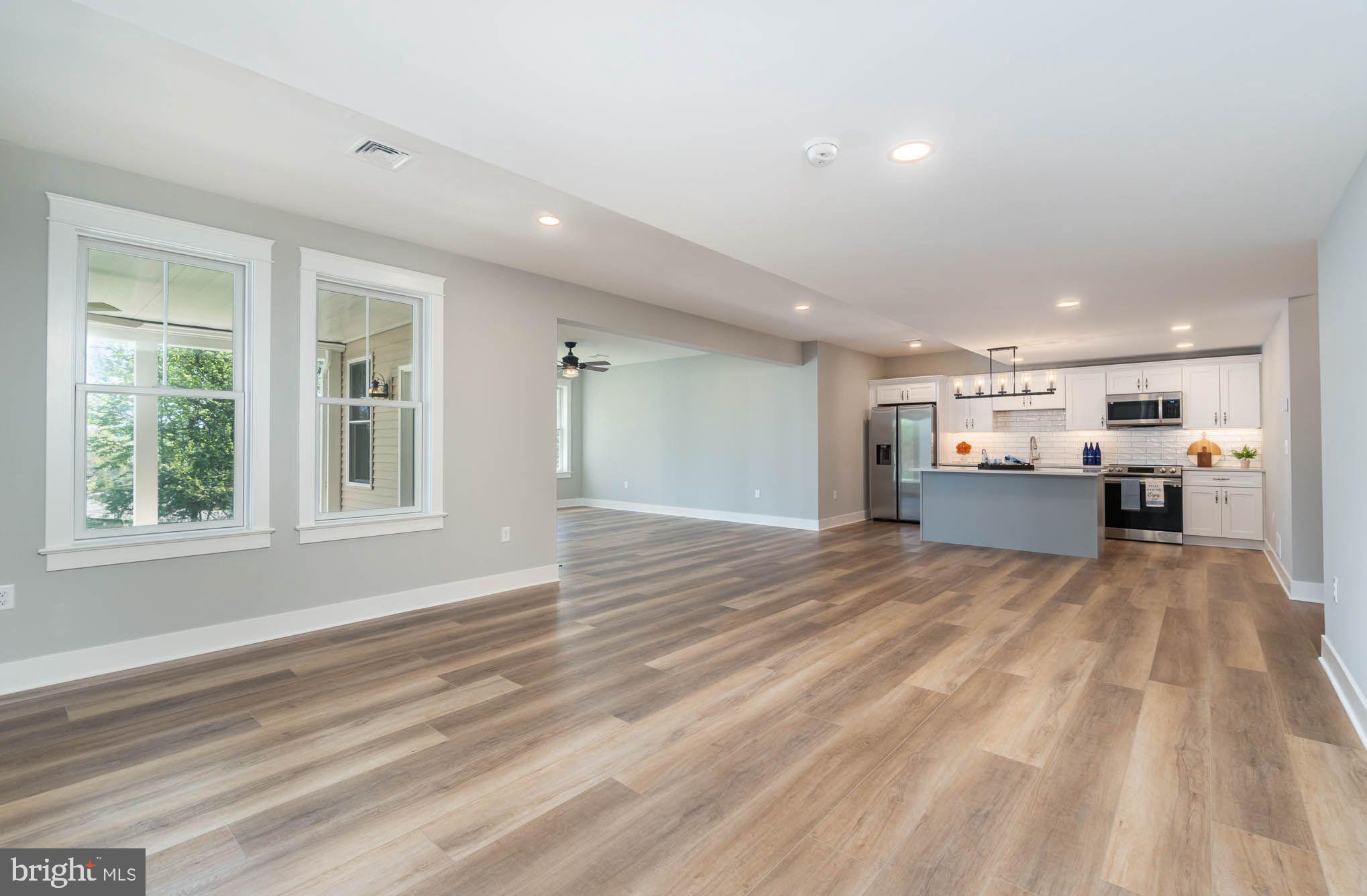 WITNEY RIDGE - Residential