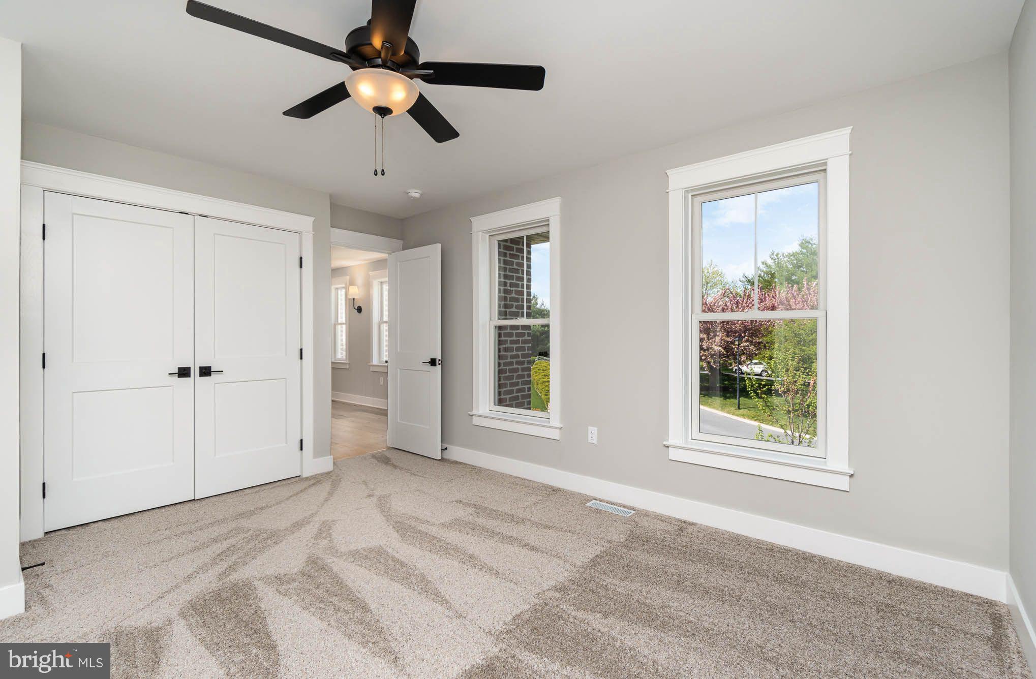 WITNEY RIDGE - Residential