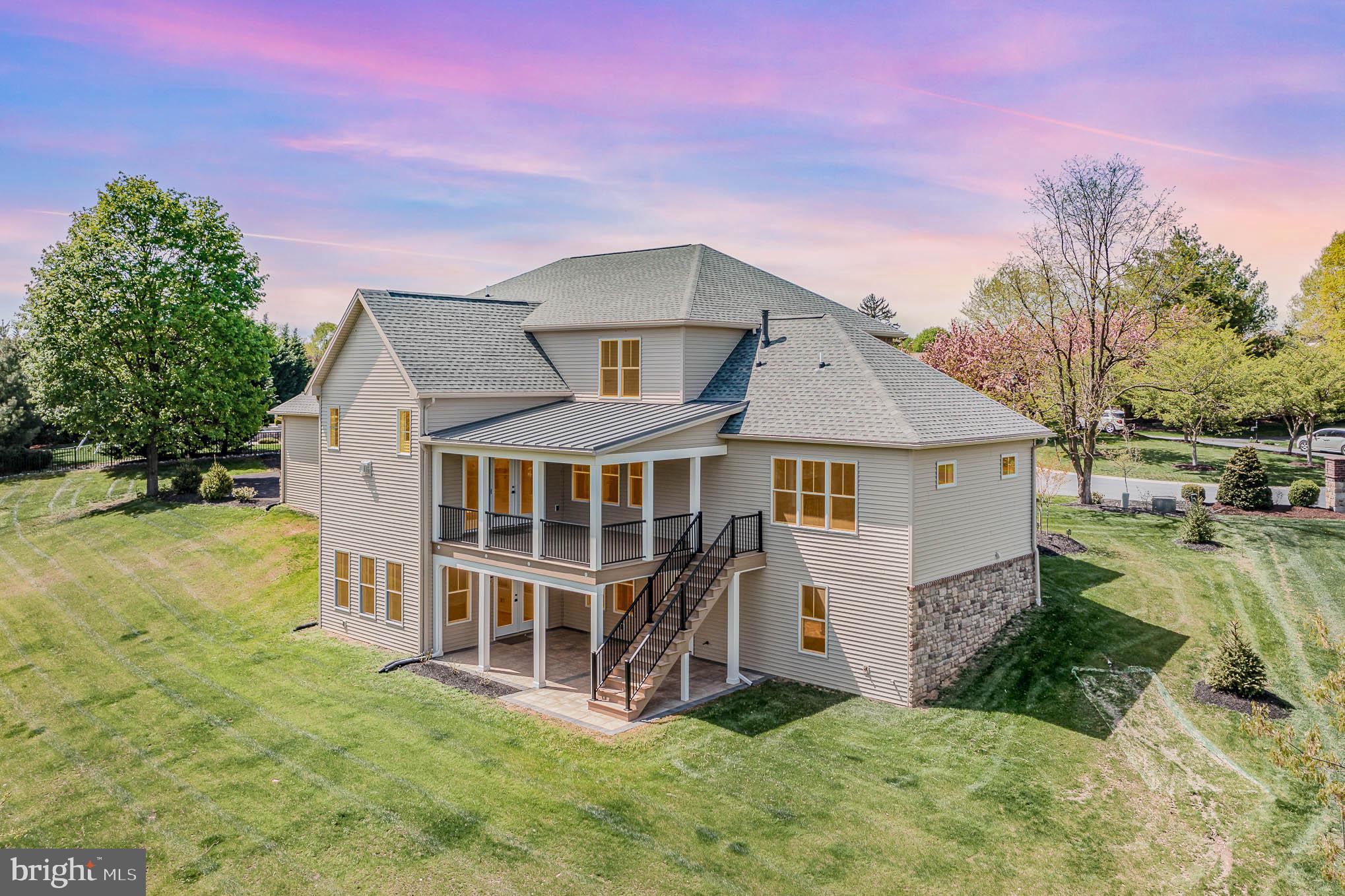 WITNEY RIDGE - Residential