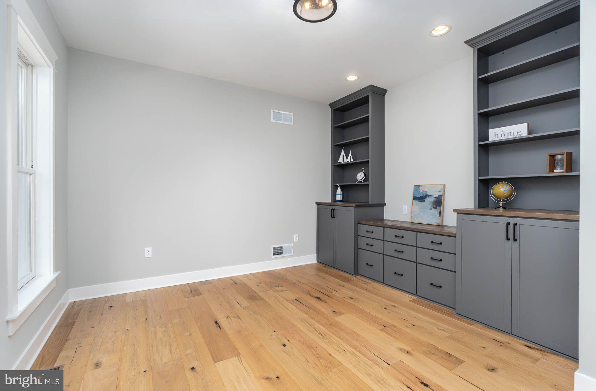 WITNEY RIDGE - Residential