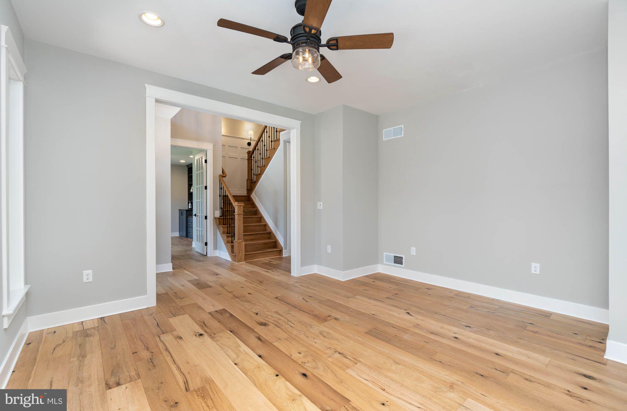 WITNEY RIDGE - Residential