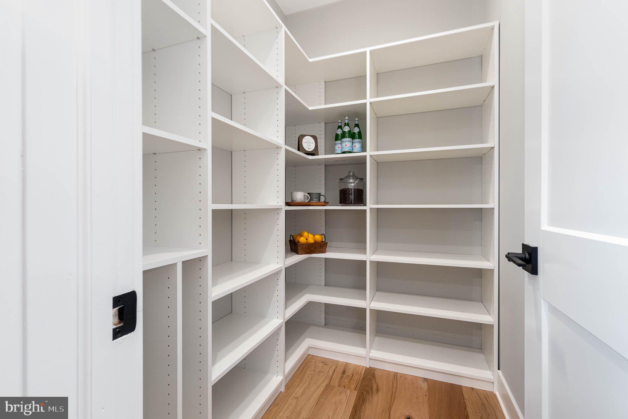 WITNEY RIDGE - Residential