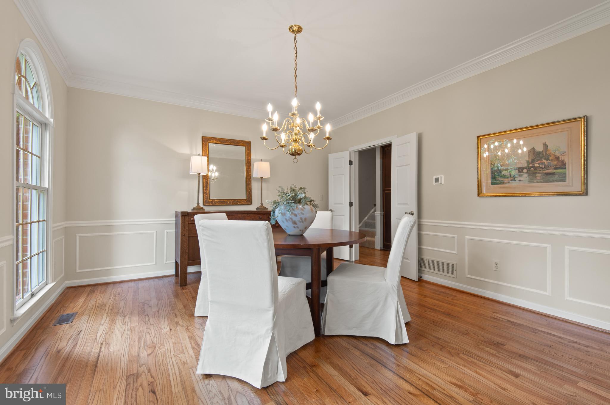 HENDERSON HILL - Residential