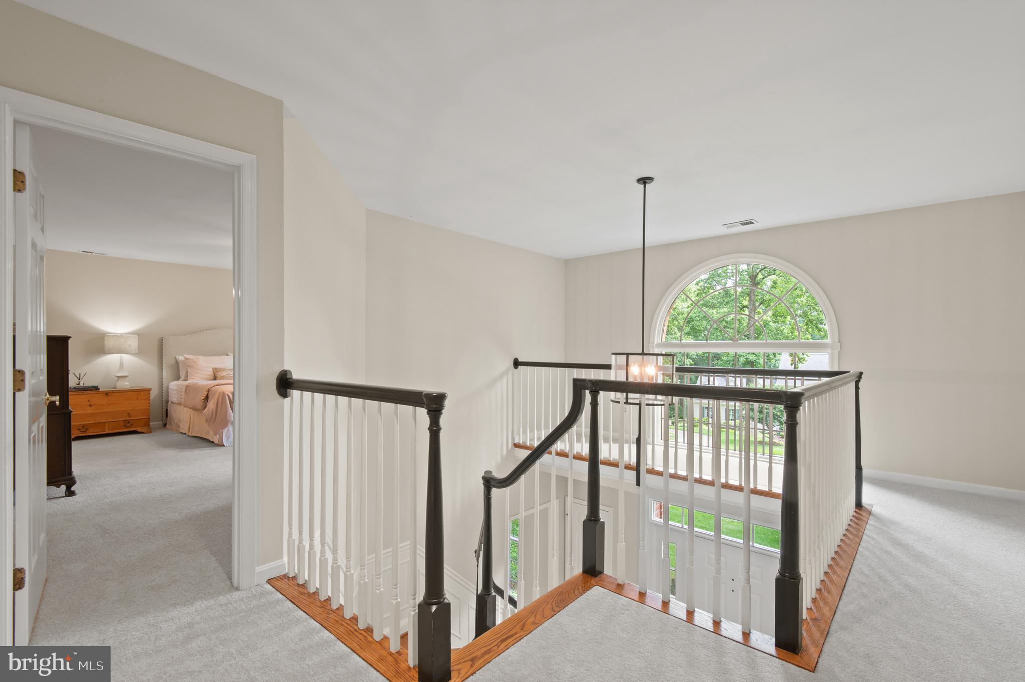 HENDERSON HILL - Residential