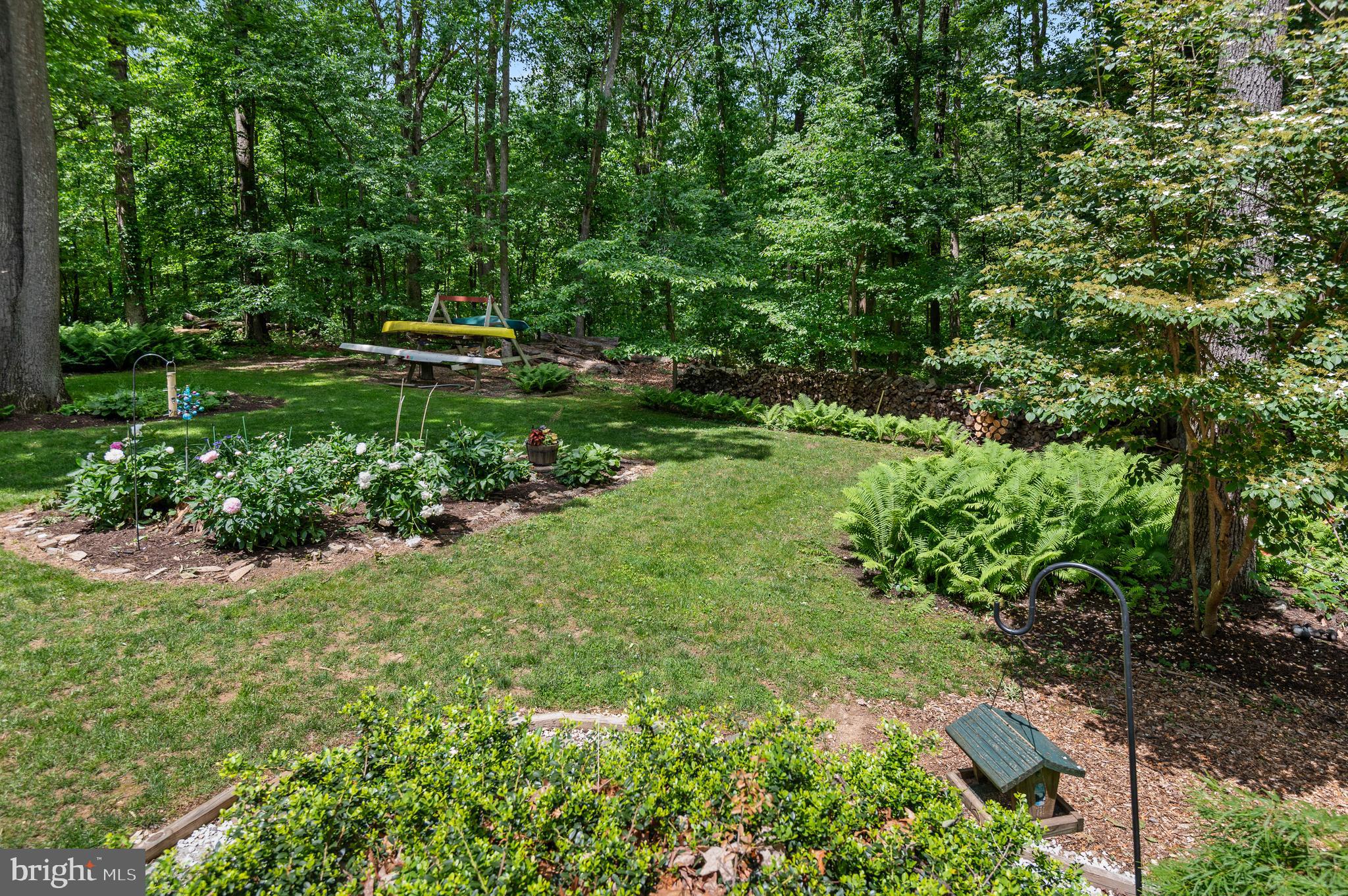 HENDERSON HILL - Residential