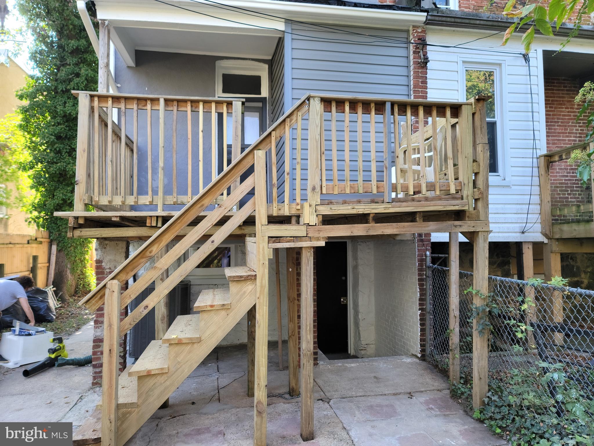 PEN LUCY - Residential