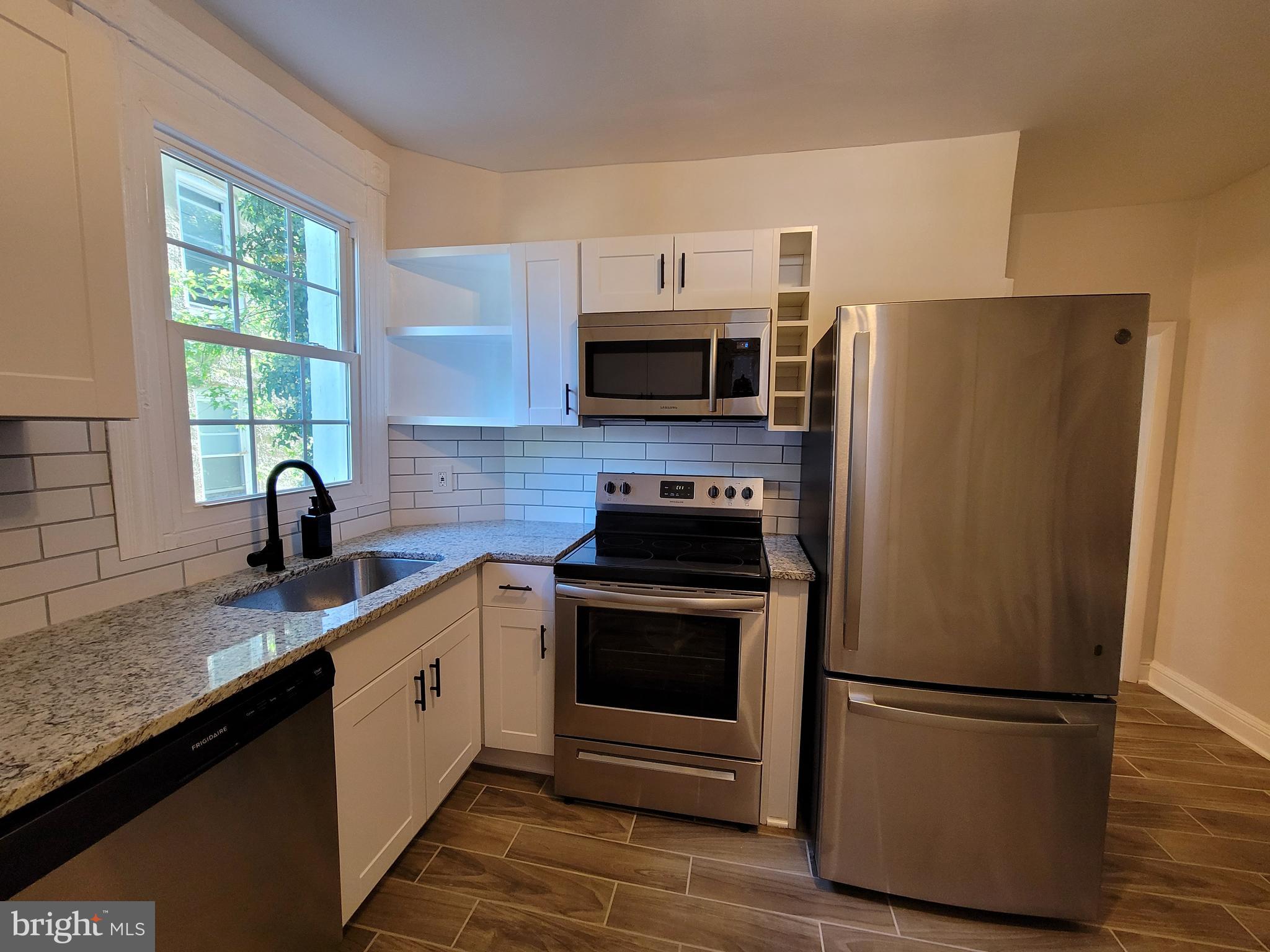 PEN LUCY - Residential