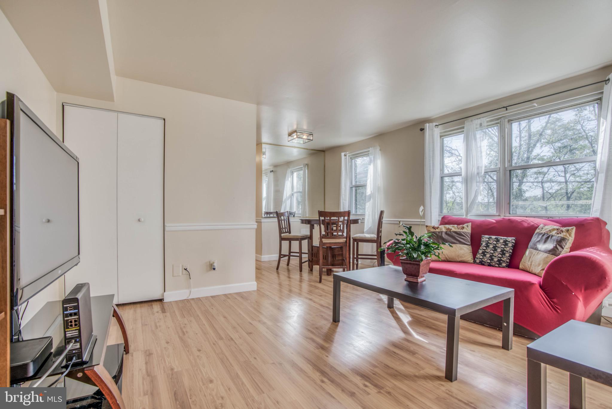 MEDFIELD - Residential