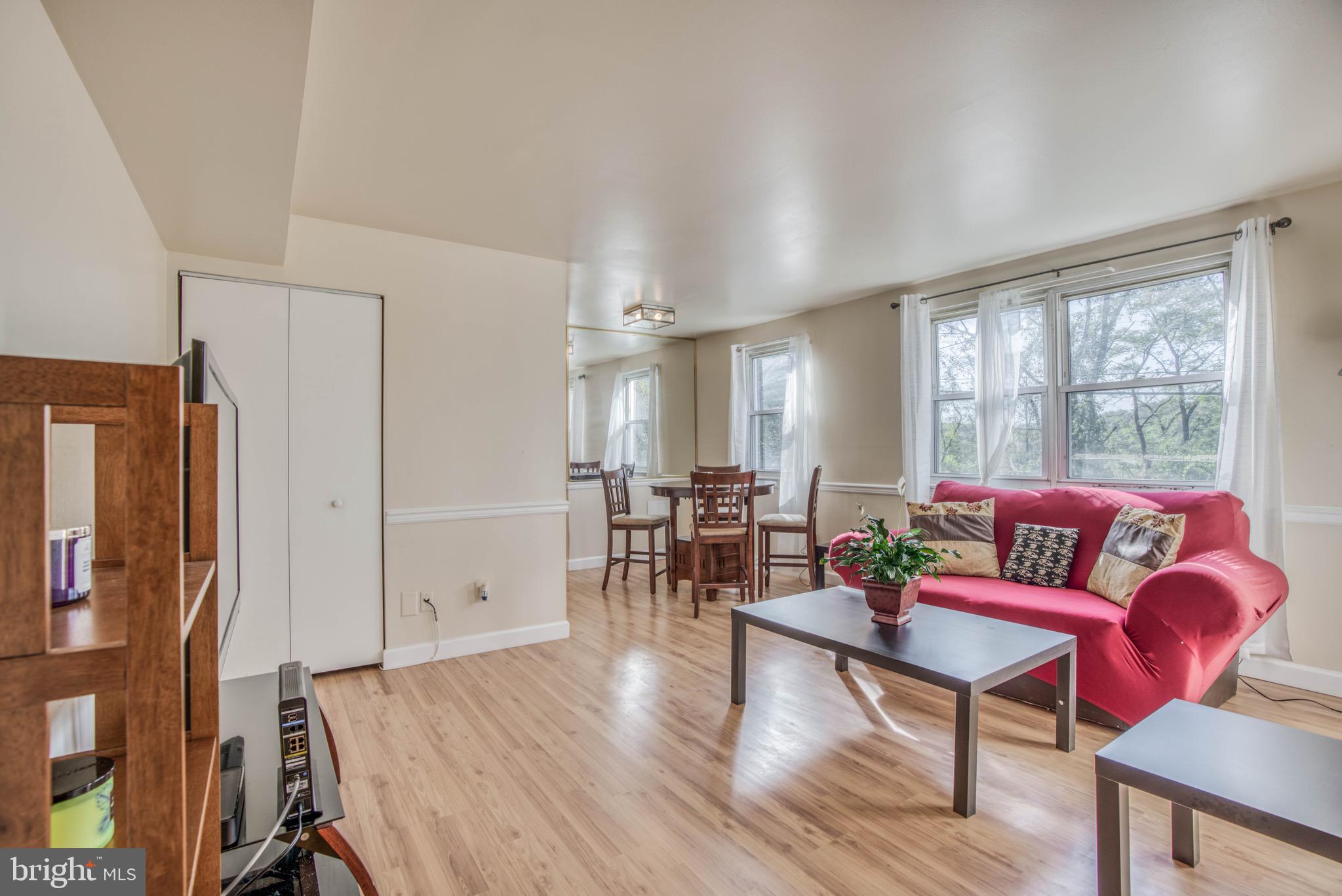 MEDFIELD - Residential