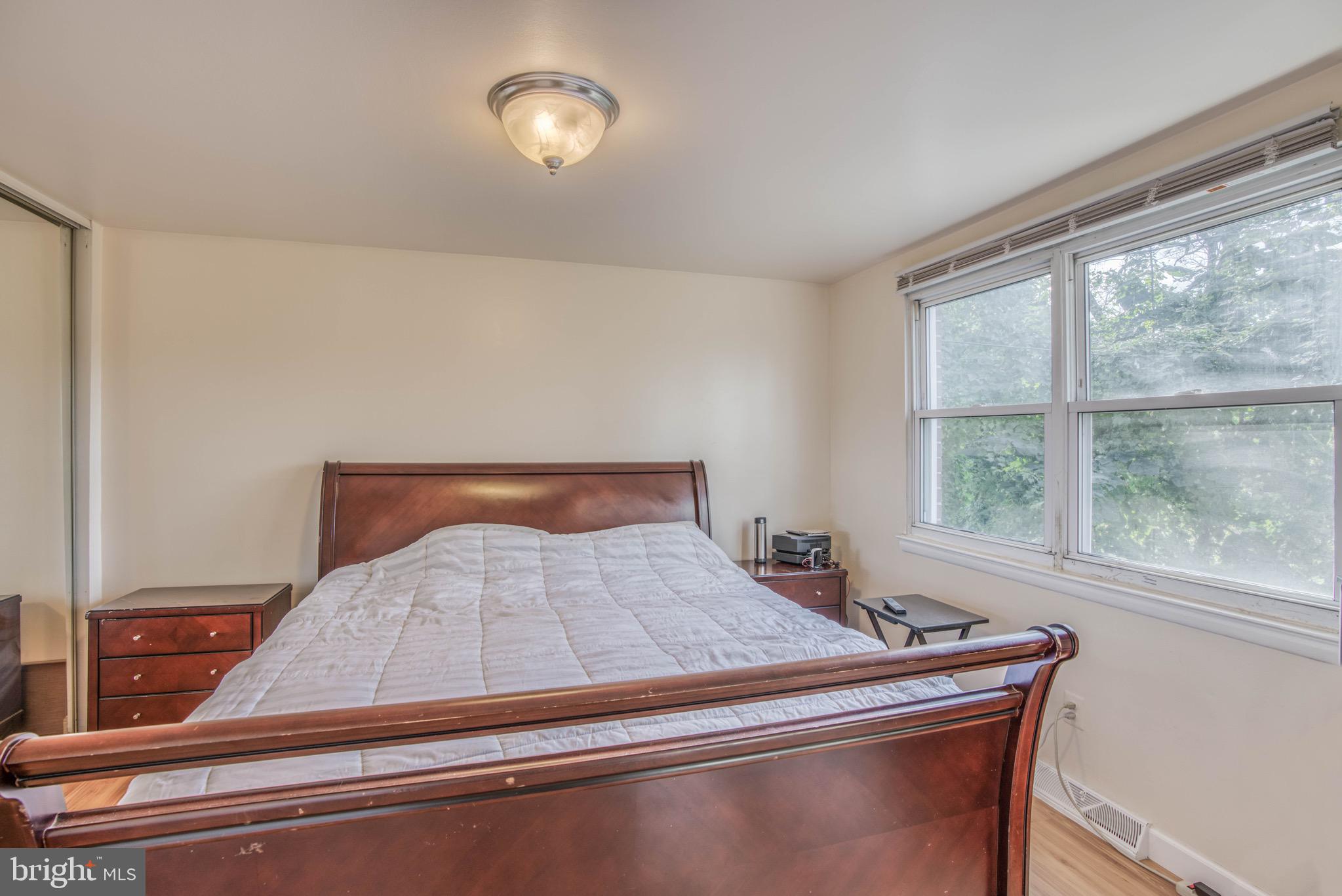 MEDFIELD - Residential