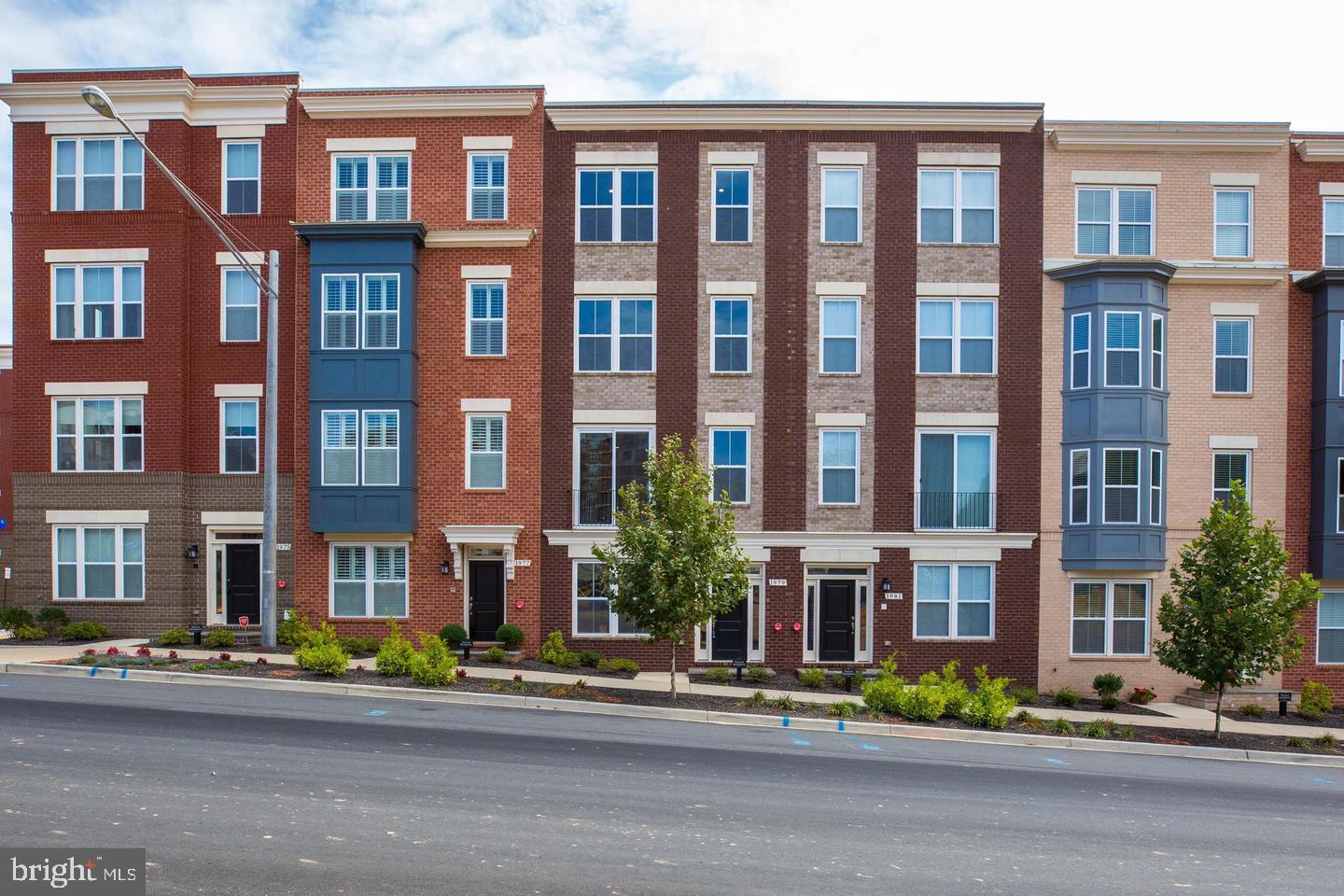 1979 ROLAND CLARKE PLACE