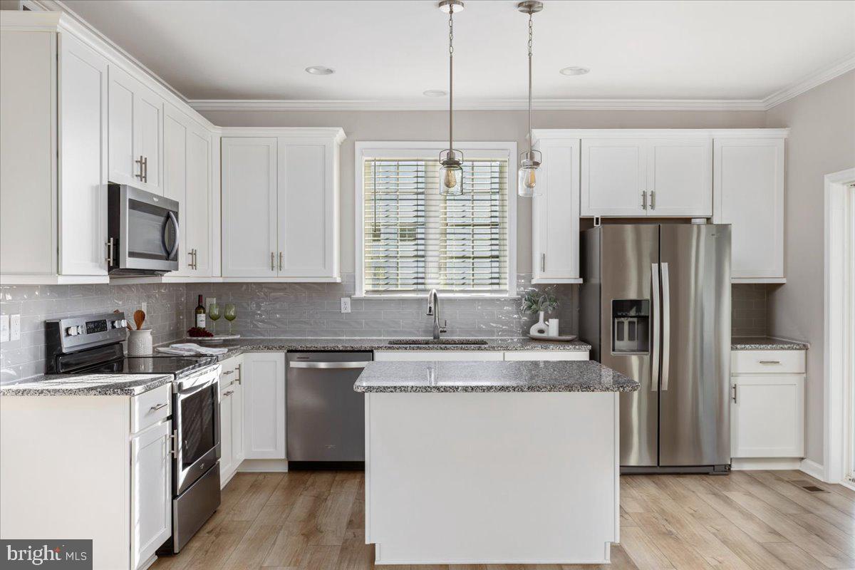 SPRINGDALE FARM - Residential