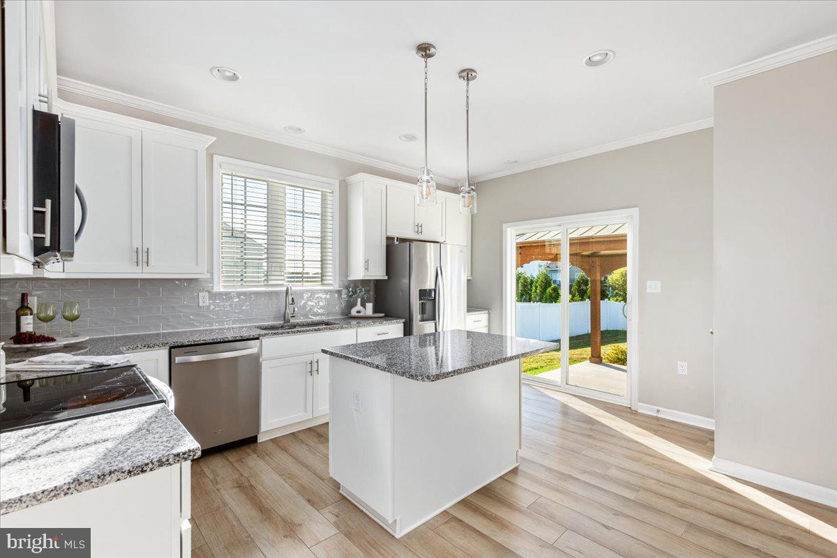 SPRINGDALE FARM - Residential