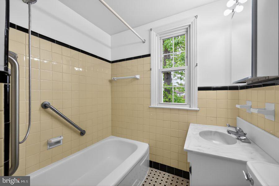 RIDLEY PARK - Residential