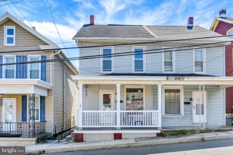 Townhouse For Sale - 304 Valley Street<br/> MARYSVILLE, PA 17053