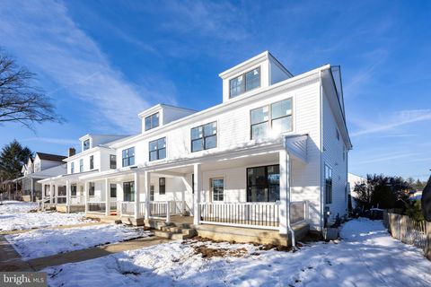 Photo of 453 E Franklin Street #TWIN B, MEDIA, PA 19063 (MLS # PADE2106084)