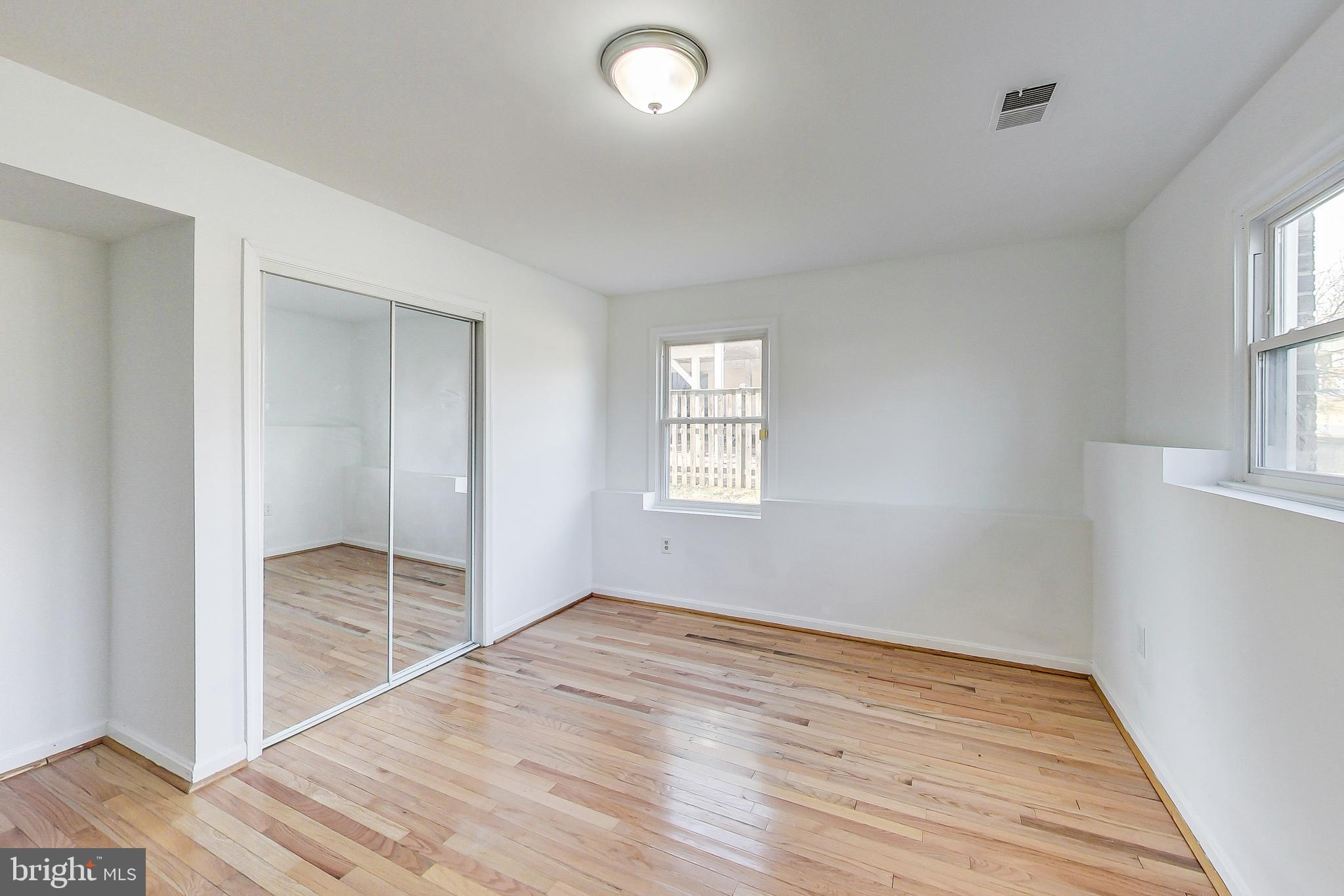 DEN LEE - Residential