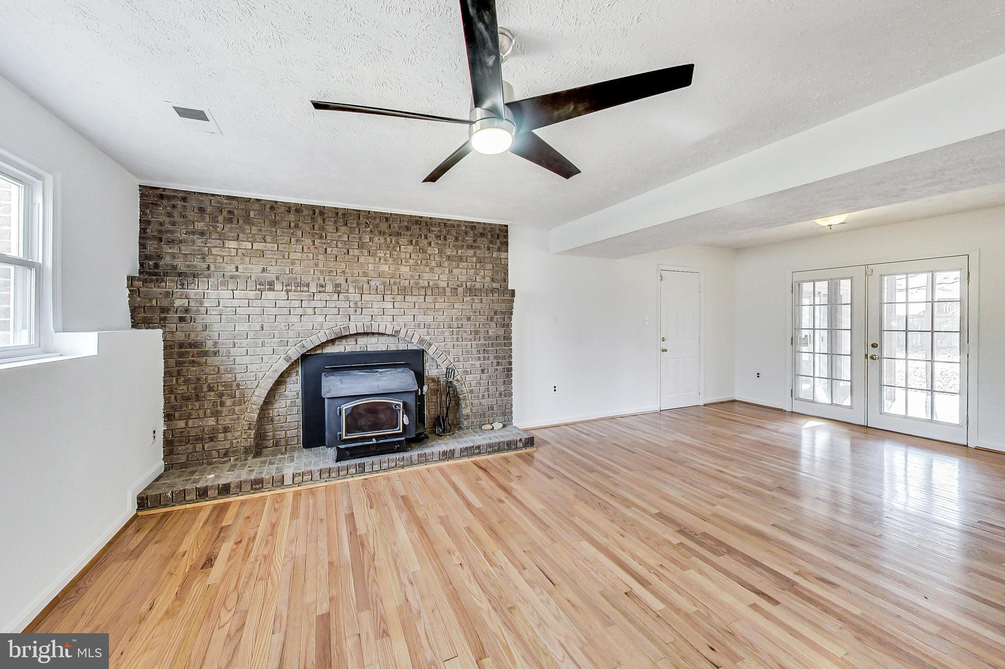 DEN LEE - Residential