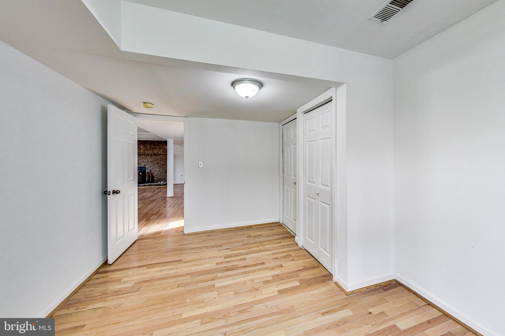 DEN LEE - Residential