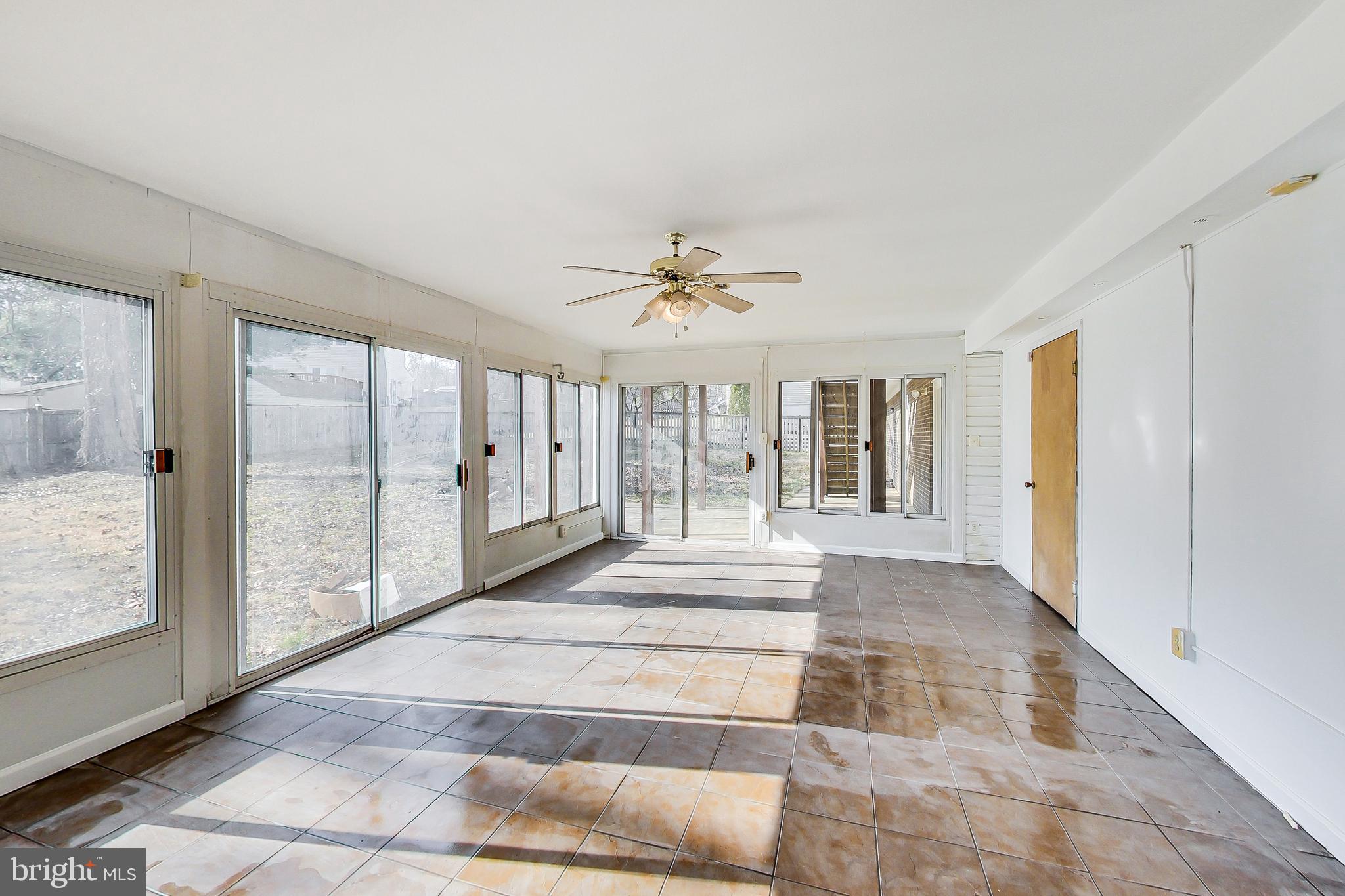 DEN LEE - Residential