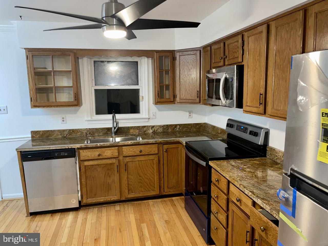 DEN LEE - Residential