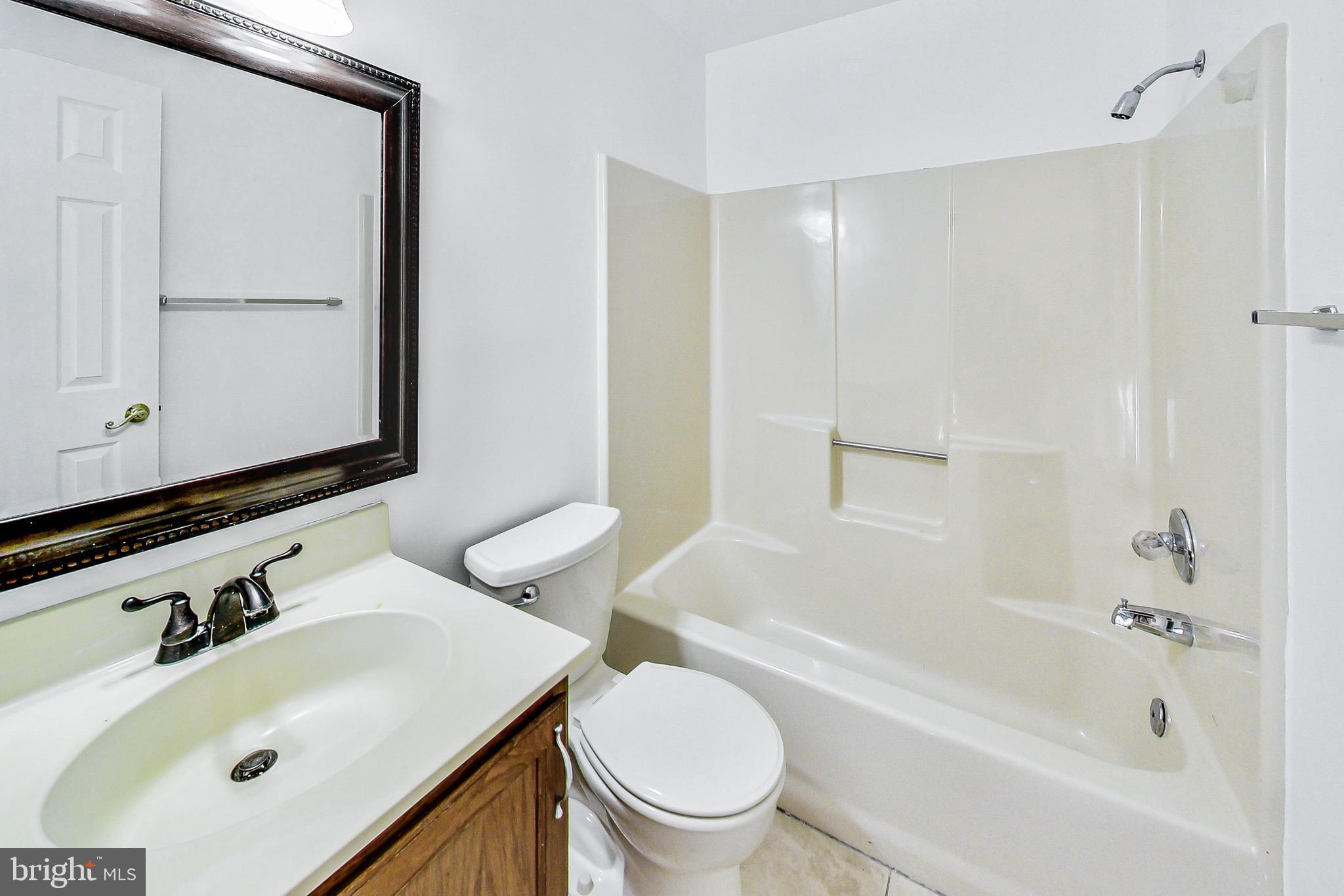 DEN LEE - Residential