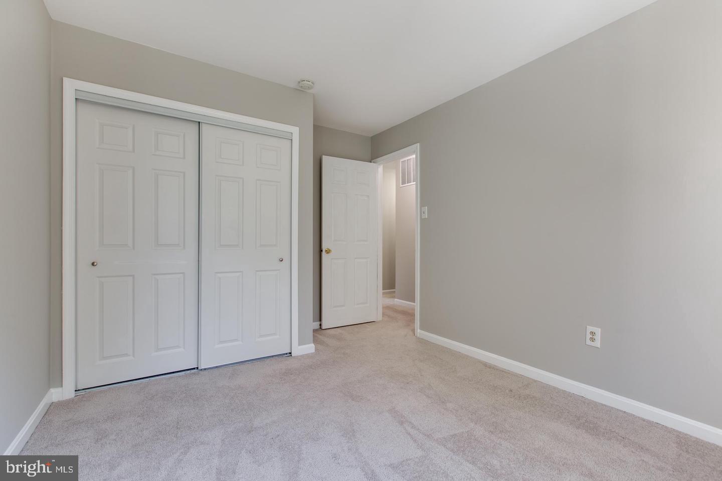 RIVER MILLS - Residential Lease