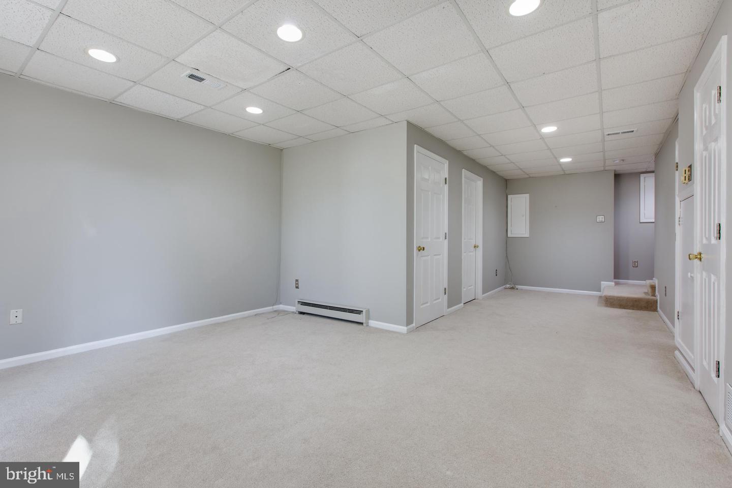 RIVER MILLS - Residential Lease