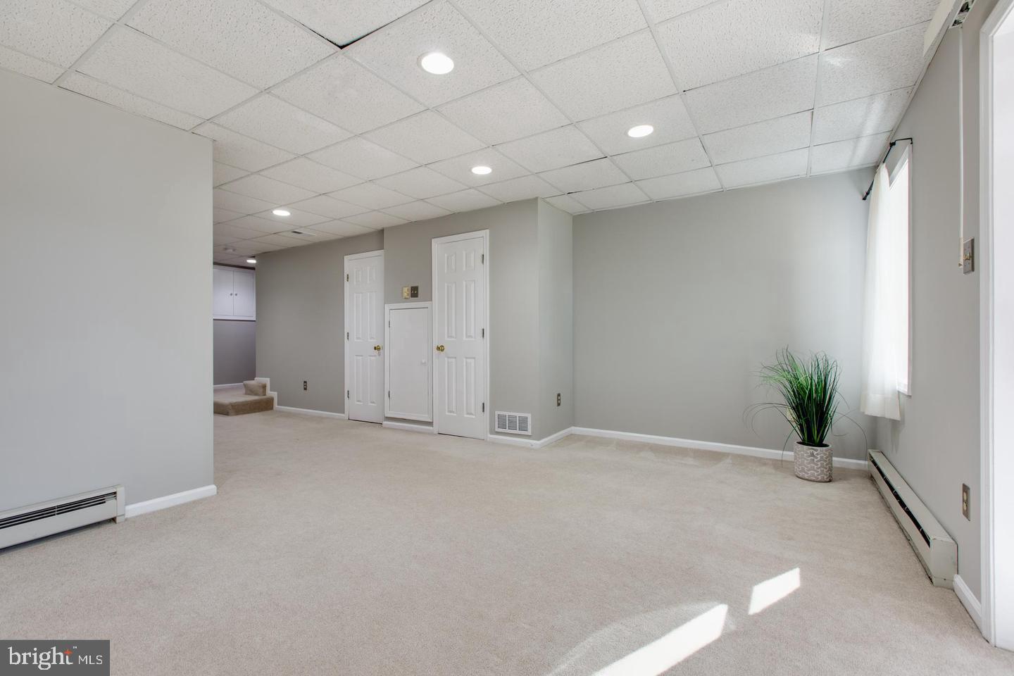 RIVER MILLS - Residential Lease