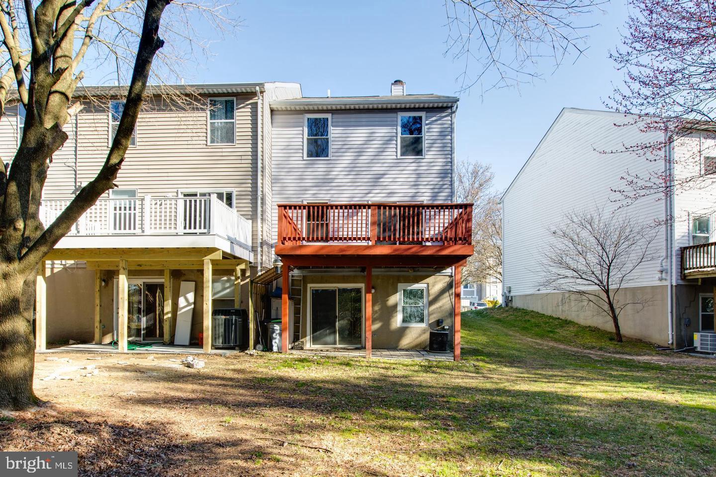 RIVER MILLS - Residential Lease