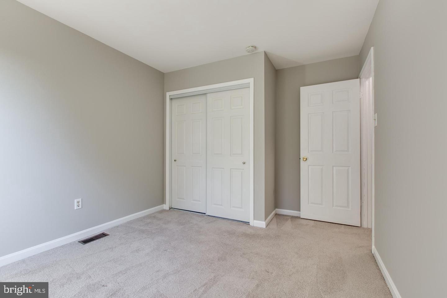 RIVER MILLS - Residential Lease