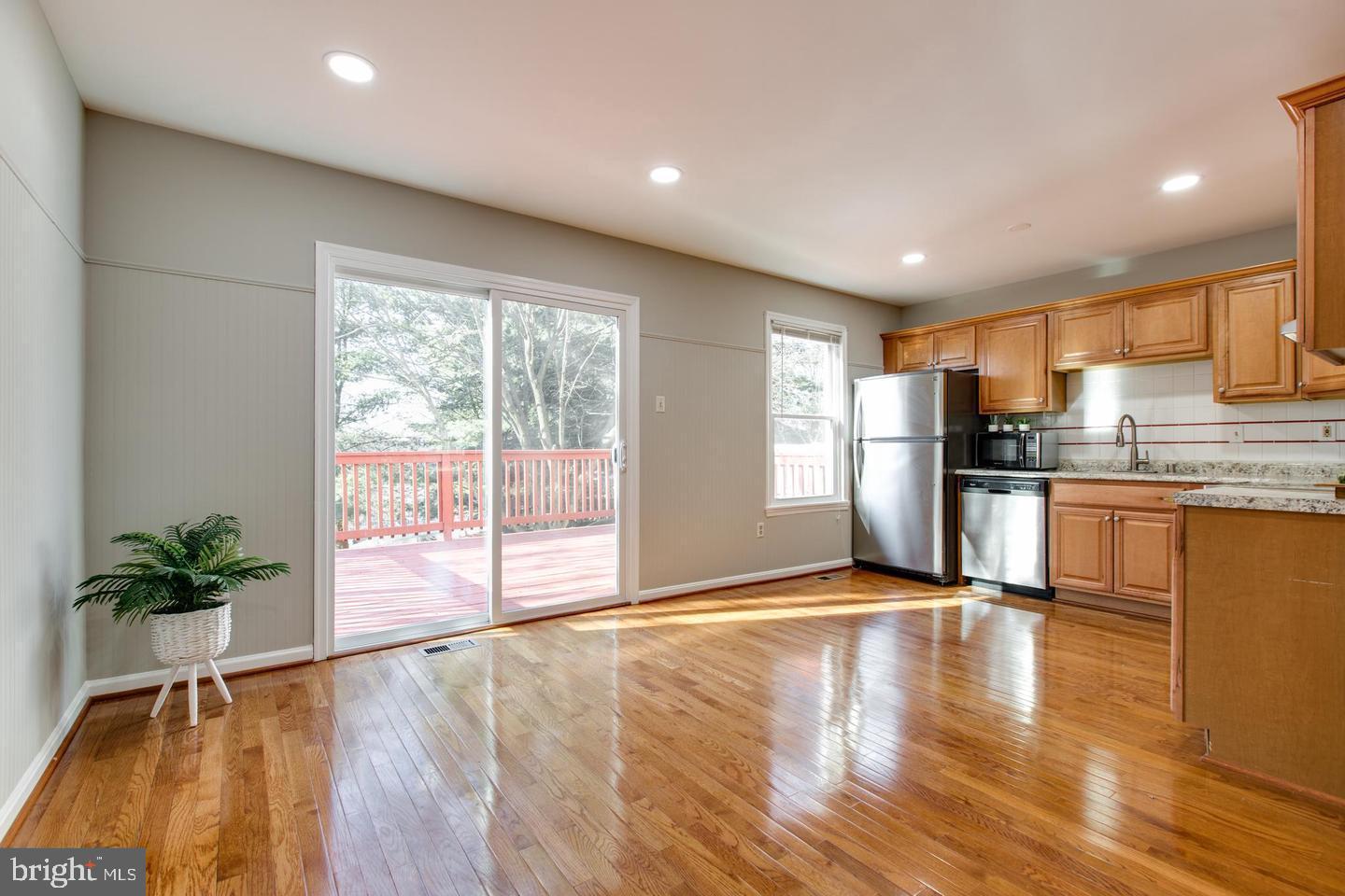 RIVER MILLS - Residential Lease