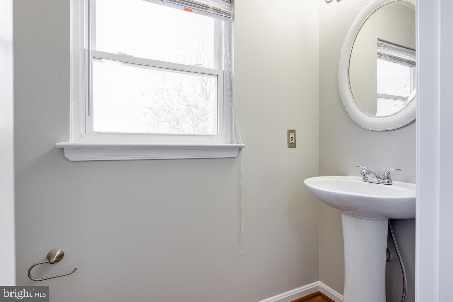 RIVER MILLS - Residential Lease