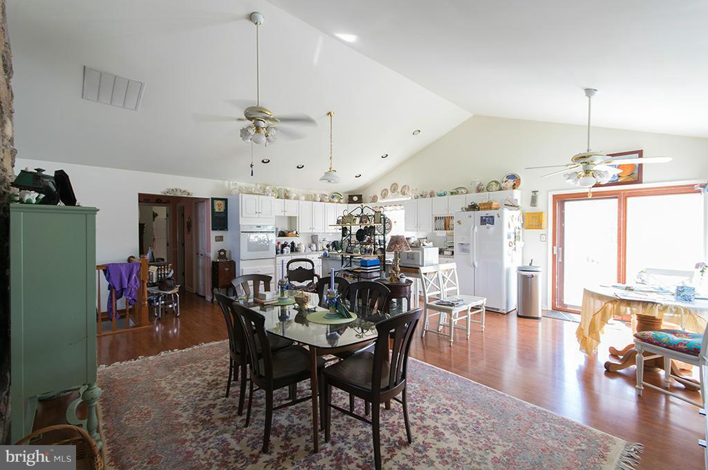 IMPERIAL ORCHARDS - Residential