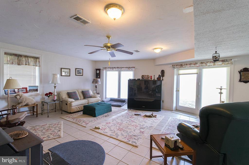 IMPERIAL ORCHARDS - Residential