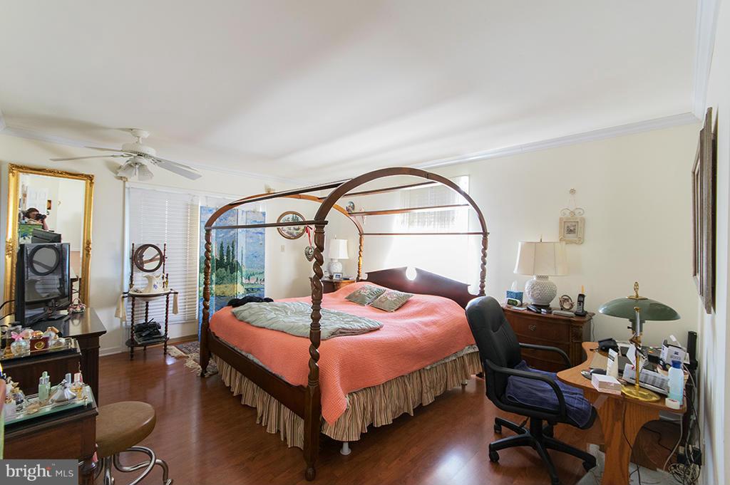 IMPERIAL ORCHARDS - Residential