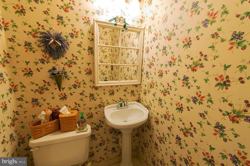 IMPERIAL ORCHARDS - Residential