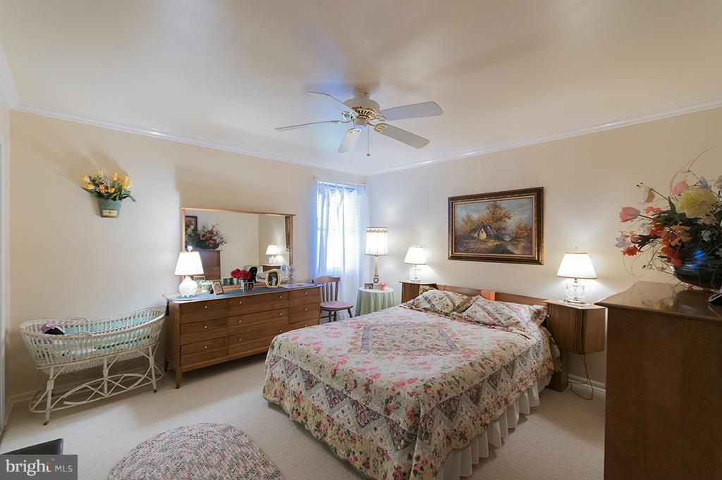 IMPERIAL ORCHARDS - Residential