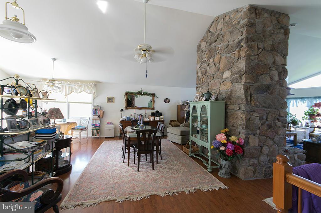 IMPERIAL ORCHARDS - Residential